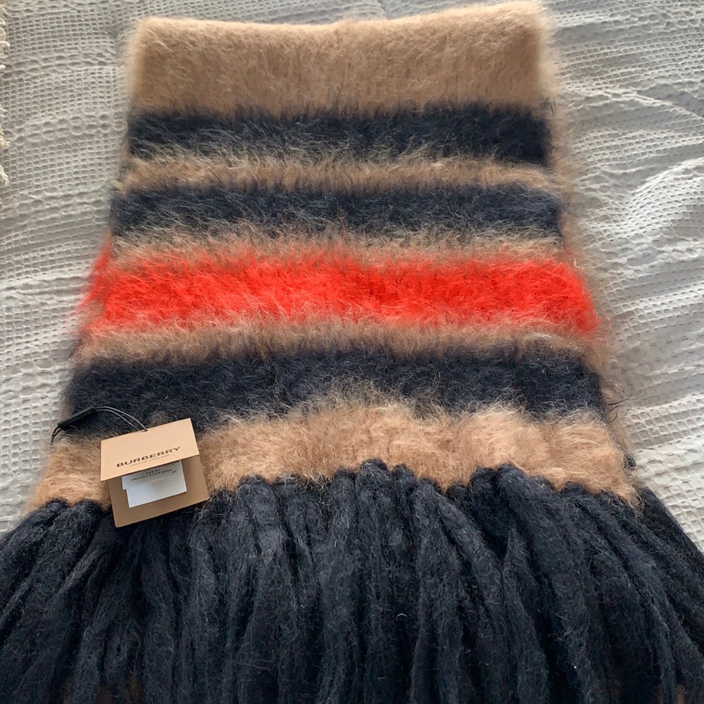 Burberry wool scarf; New with tags!